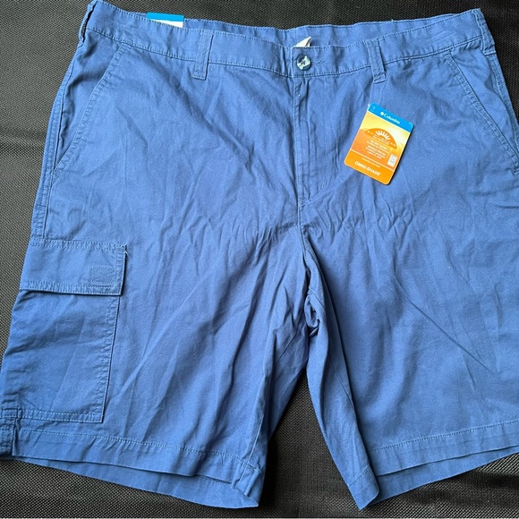 🩳 Columbia Cargo Shorts 🩳 - Picture 2 of 9